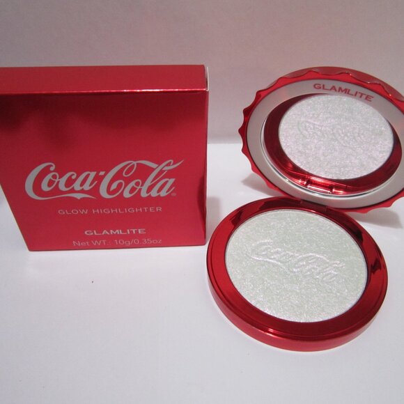 2 New Coca-Cola & Glamlite Glow Highlight Powders - Picture 2 of 3